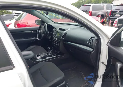 2014 Kia Sorento Lx z USA, uszkodzony, nr VIN 5XYKTCA67EG479314